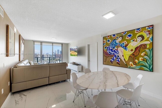 Foto del edificio - 300 Sunny Isles Blvd