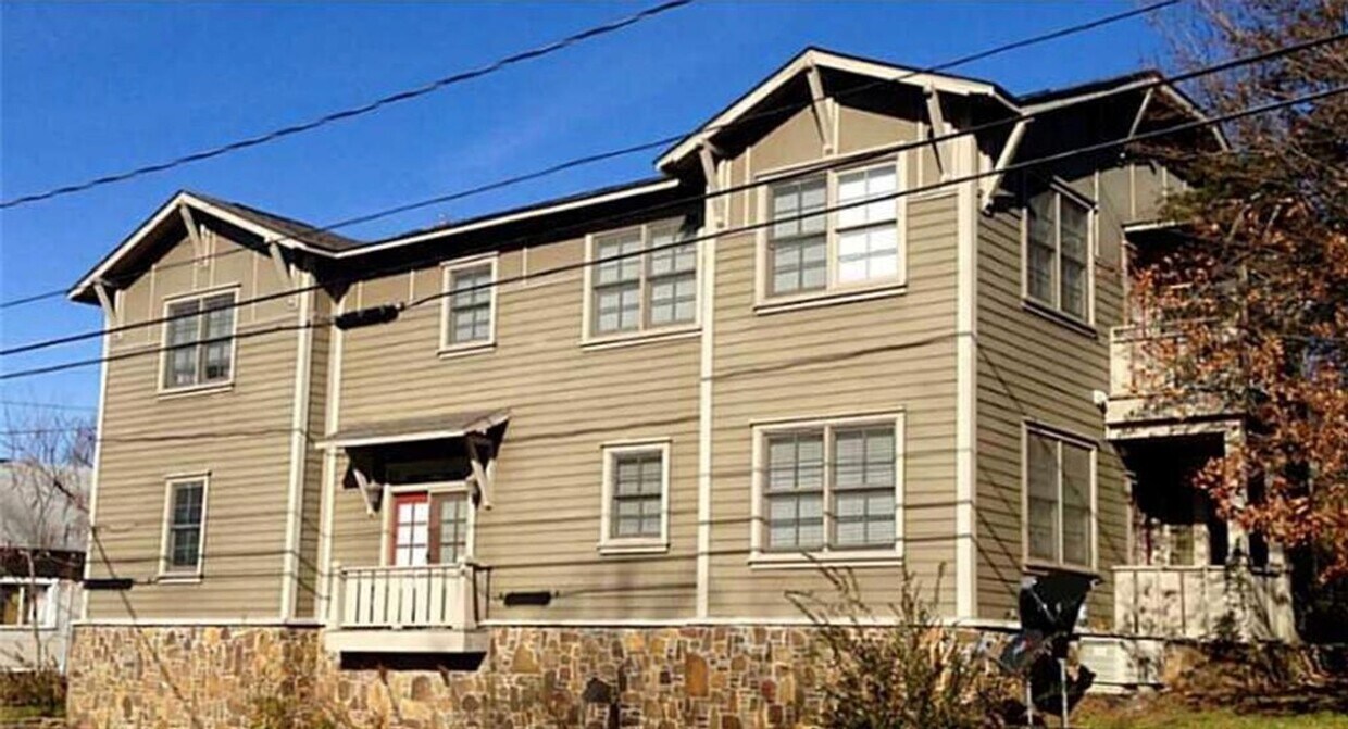 Primary Photo - Garrett &amp; Associates, LLC - Five Plex