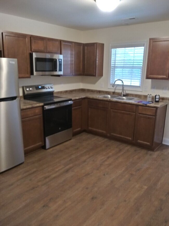 Foto del edificio - 425 Belgrade-Swansboro Rd