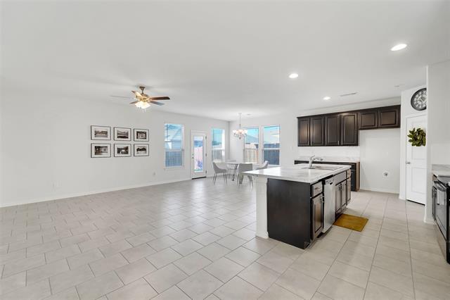 Foto del edificio - 309 Emerald Creek Dr