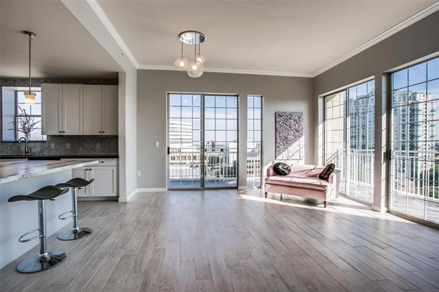 Building Photo - 3225 Turtle Creek Blvd Blvd