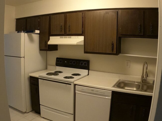 Photo - 7010 Wildwood Circle #70 Apartment