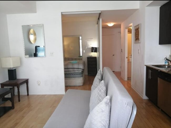 Photo du bâtiment - 16 York St