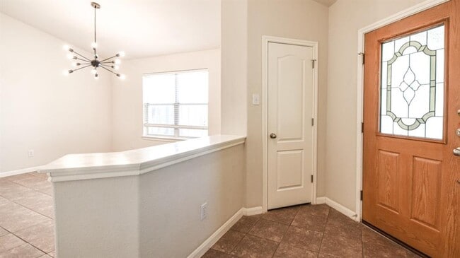 Foto del edificio - 502 Hidden Brook Ln