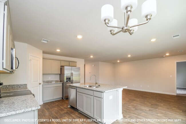 Foto del edificio - 335 Crooked Pne Ct