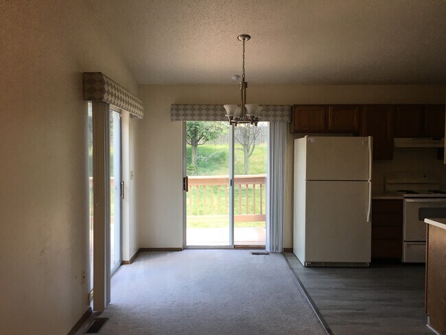 Dining Room - 12137 Glenpark Dr