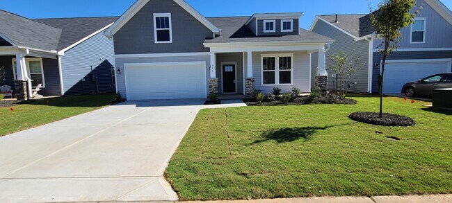 Building Photo - 726 Judah Dr