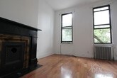 Primary Photo - 367 Menahan St