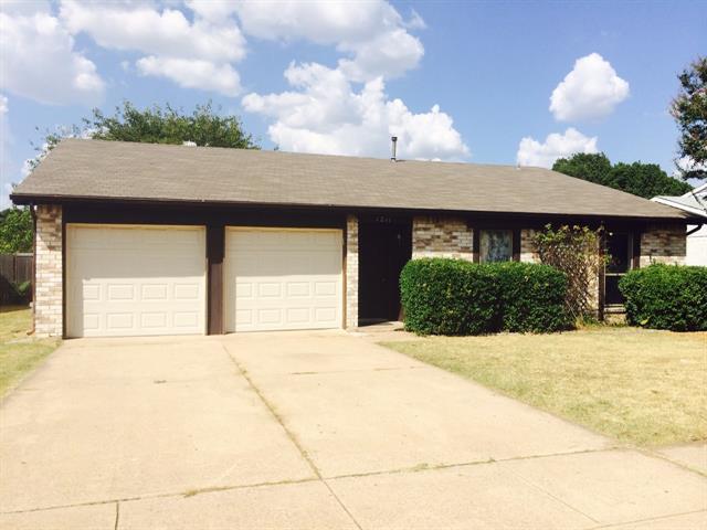 Building Photo - 1211 Brush Creek Dr