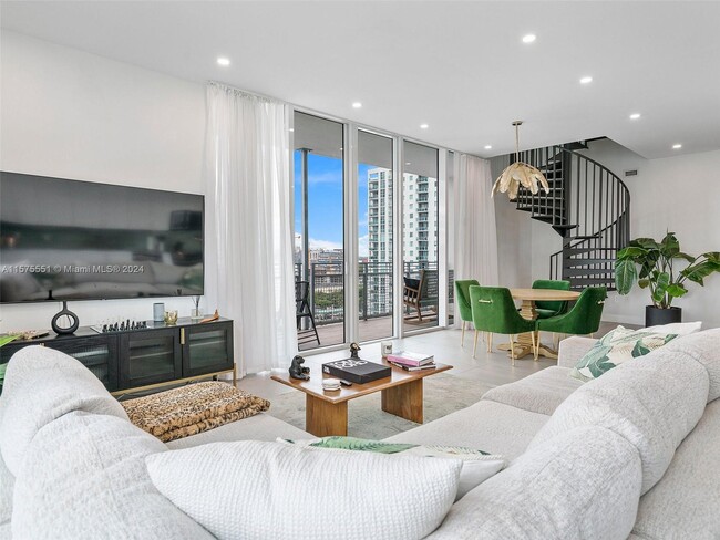 Foto del edificio - 350 NE 24th St