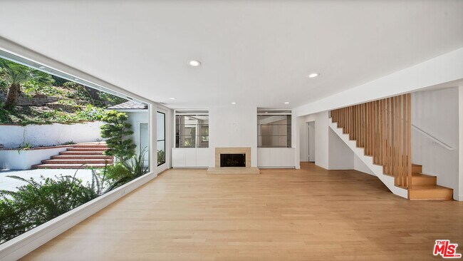 Building Photo - 539 Levering Ave