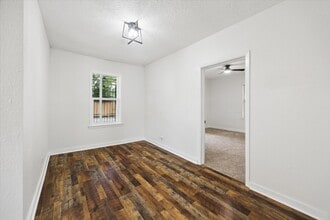 Building Photo - 2701 Truxillo St