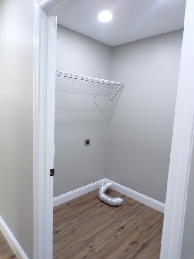 Foto del edificio - 533 Anton St