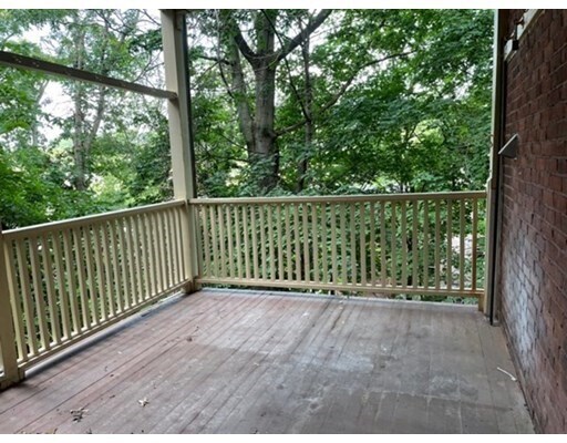 Building Photo - 185 Winthrop Rd