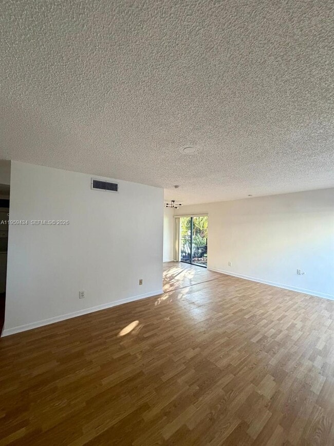 Building Photo - 15832 SW 91st Ct