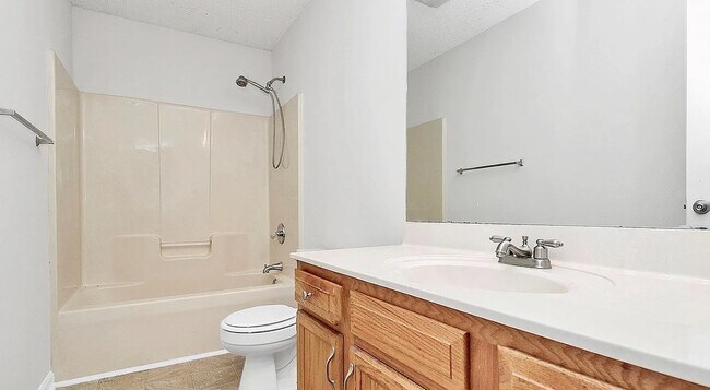 Foto del edificio - 5114 Daffodil Ln