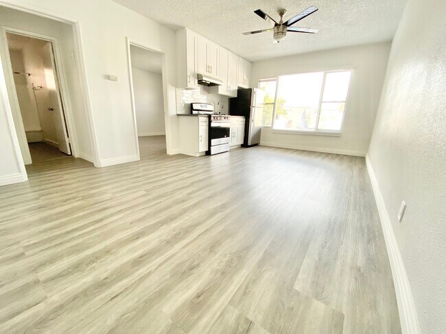 Foto del edificio - 141 S Normandie Ave