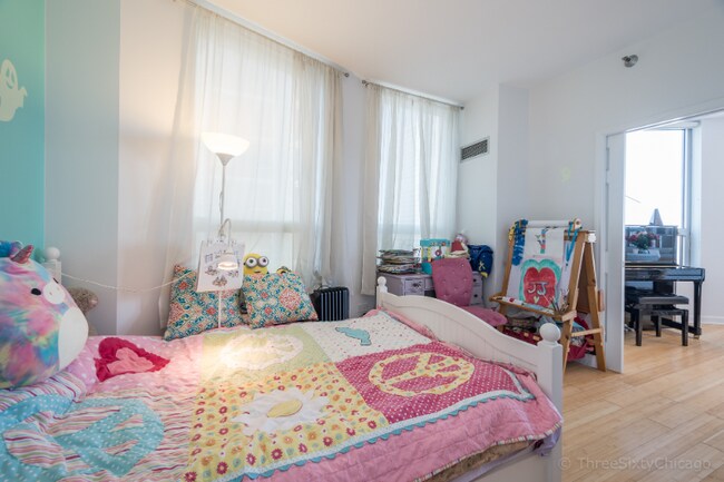 Foto del edificio - 208 W Washington St