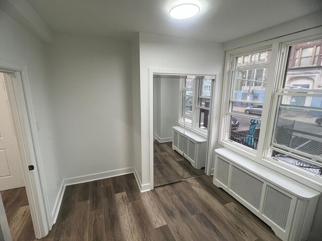 Foto del edificio - 5061 N 9th St