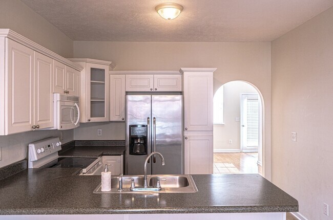 Building Photo - 614 Spence Enclave Way