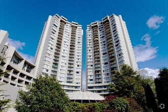Building Photo - 1989 Marine Dr