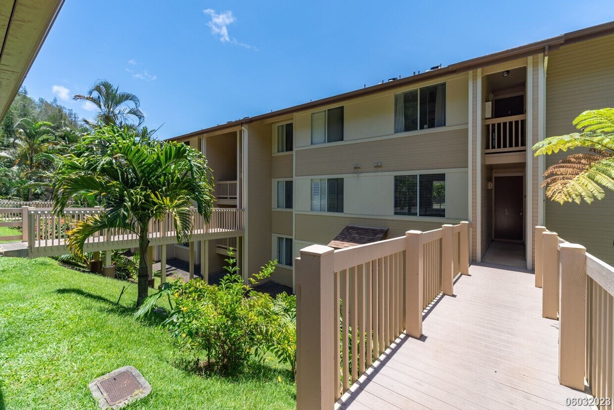 Foto principal - Spacious, Clean, Renovated 2BR/2BA/2Pkg in...