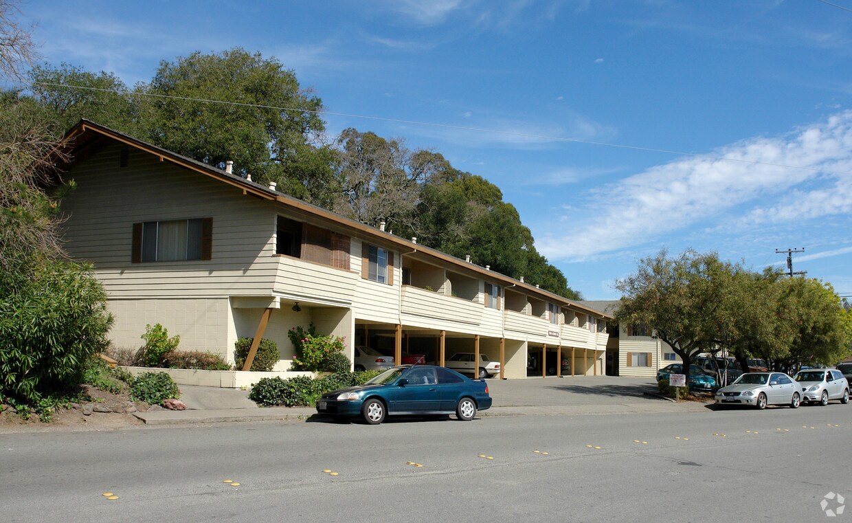 Foto del edificio - Town and Country Apartments