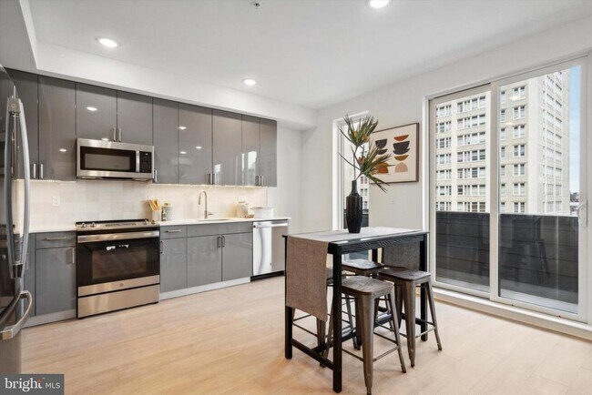 Foto del edificio - 225-27 N 12th St