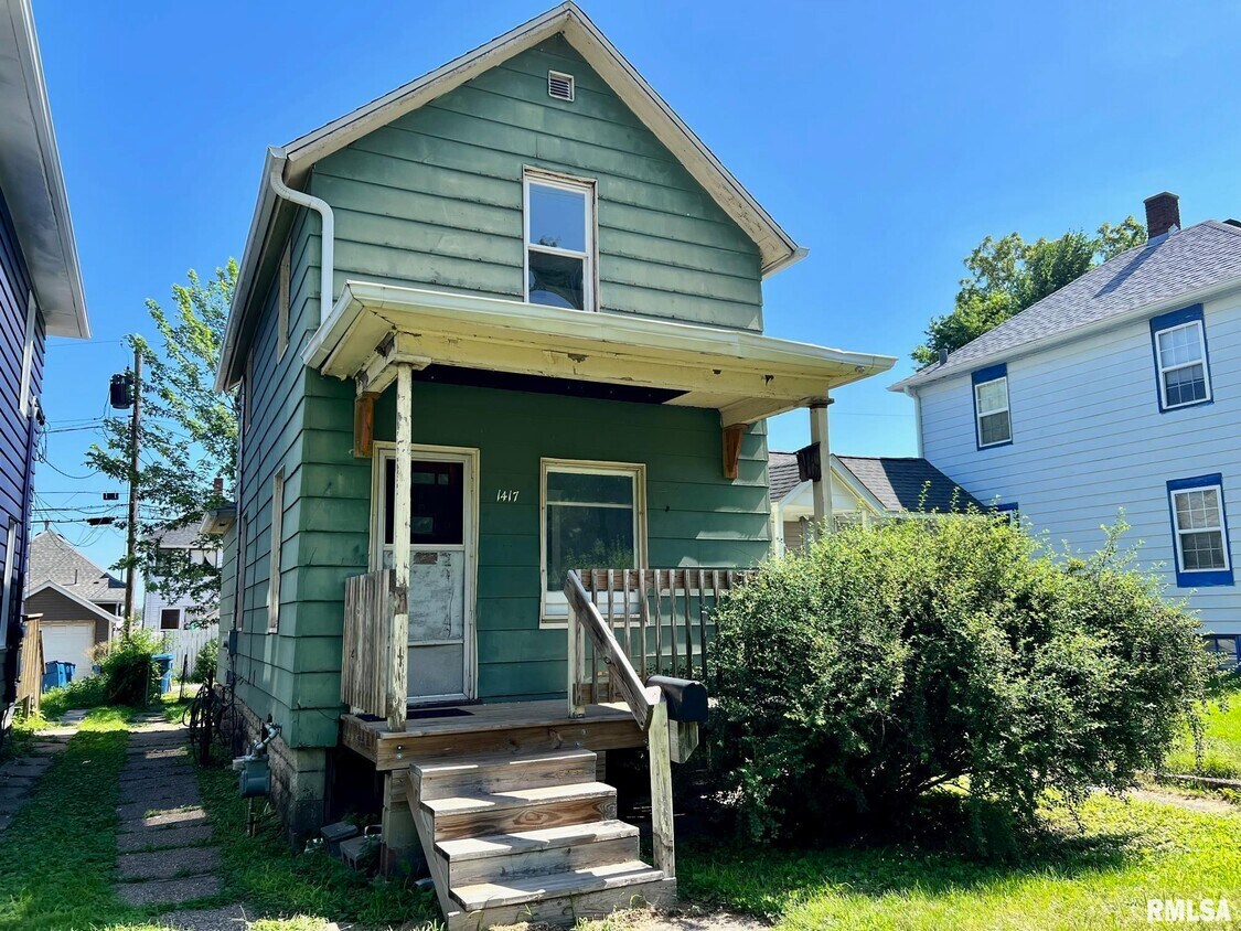 Primary Photo - 1417 18th Ave