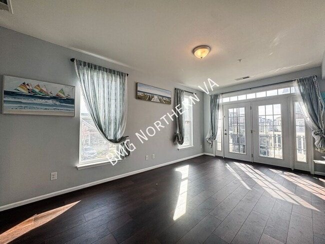 Foto del edificio - 25224 Briargate Terrace