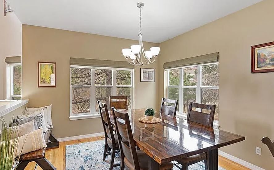 Foto principal - 7113 Oak Valley Dr