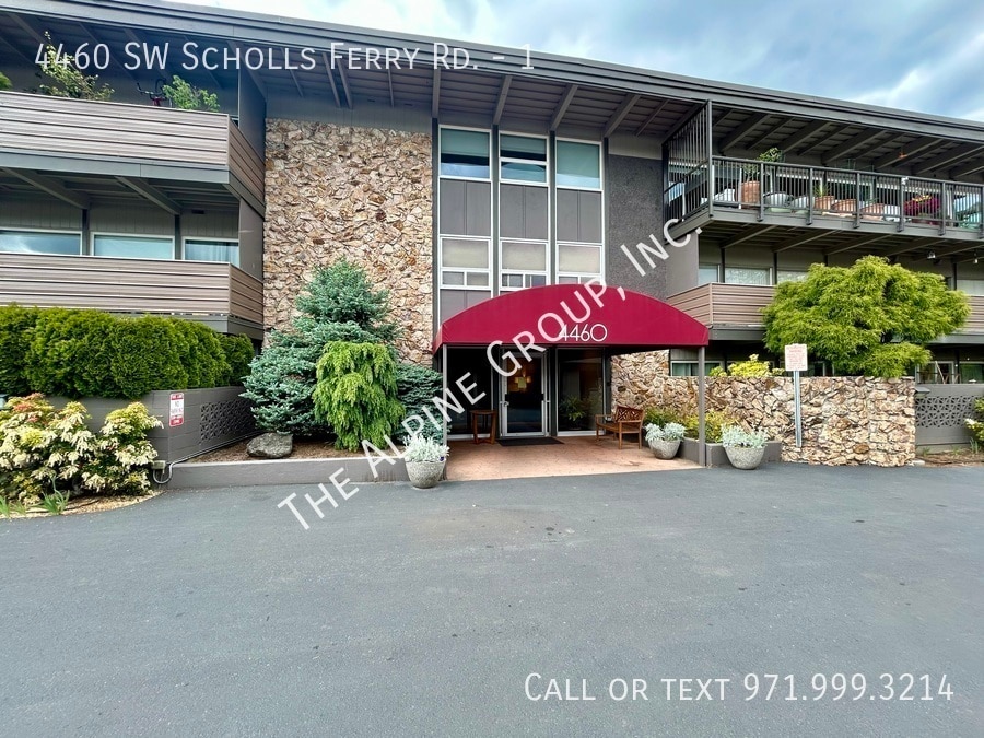 Primary Photo - 4460 SW Scholls Ferry Rd