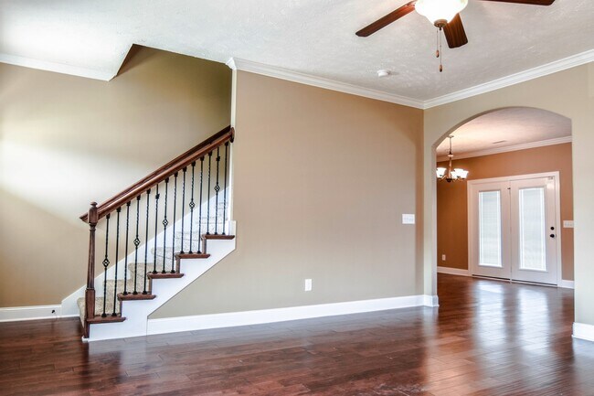Foto del edificio - Pet Friendly Three Bedroom with Bonus!