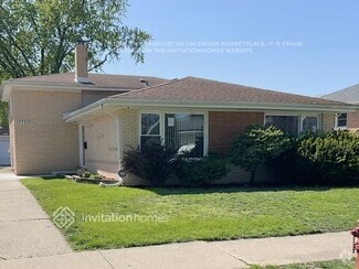 Building Photo - 10520 Kedvale Ave