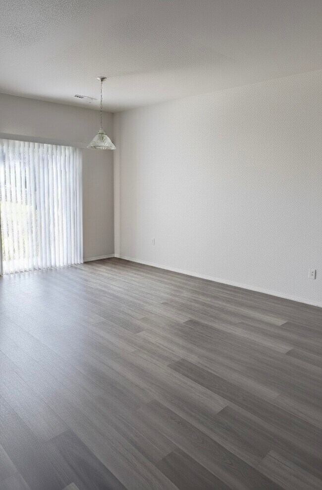 Foto del edificio - 2454 NW 8th St