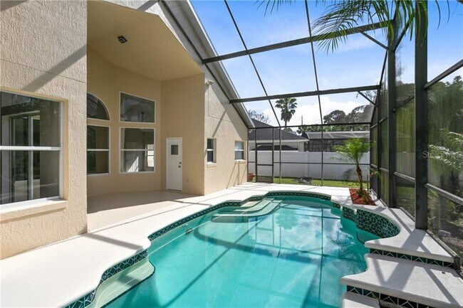 Building Photo - 12630 Lakebrook Dr