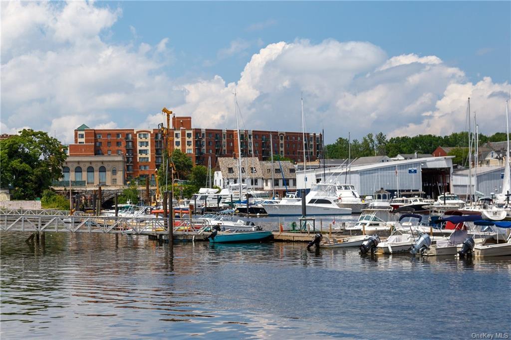 Foto principal - 123 Mamaroneck Ave