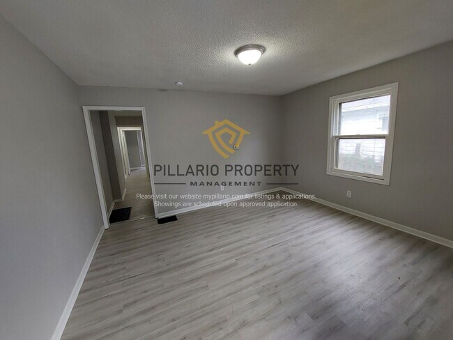 Foto del edificio - 3536-3538 N Parker Ave