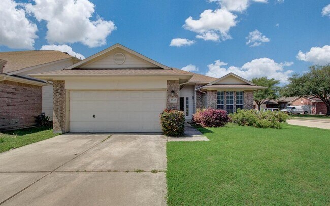 Building Photo - 7547 Oakwood Canyon Dr