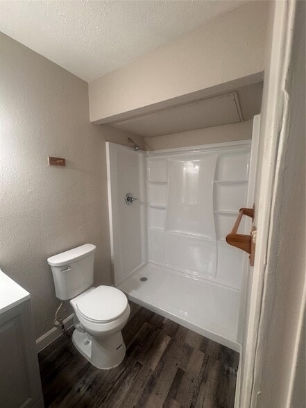 Building Photo - 5528 Gibson Dr