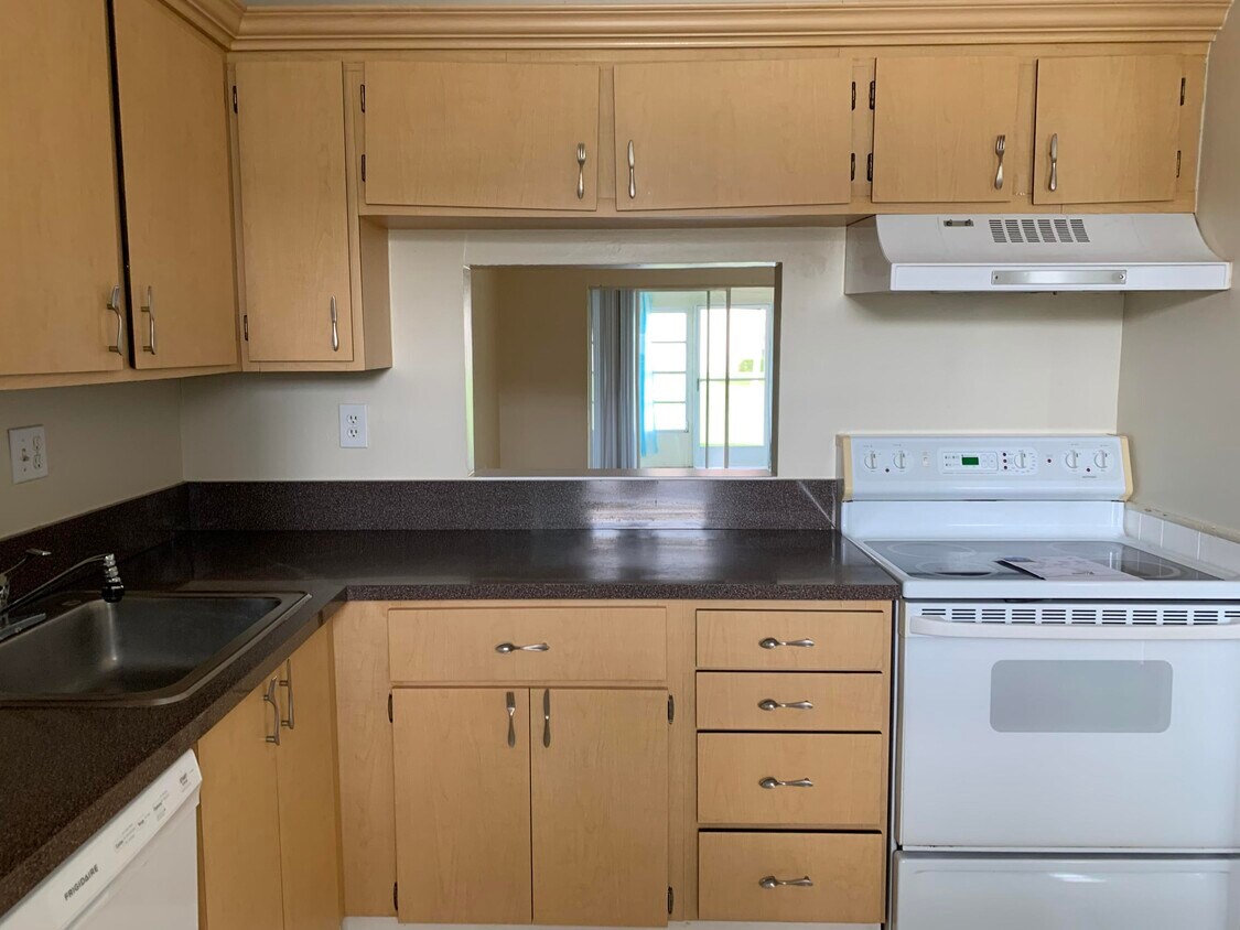 Primary Photo - 2600 Fiore Way