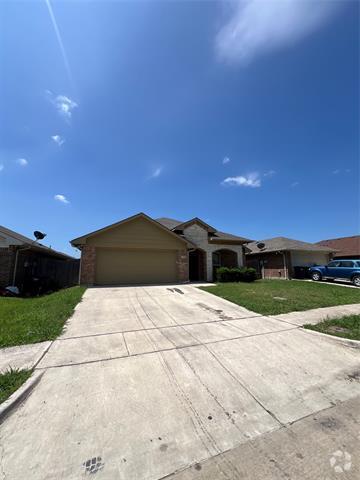 Building Photo - 3144 Evangeline Rd