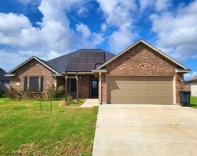 Building Photo - 102 Liberty Ln