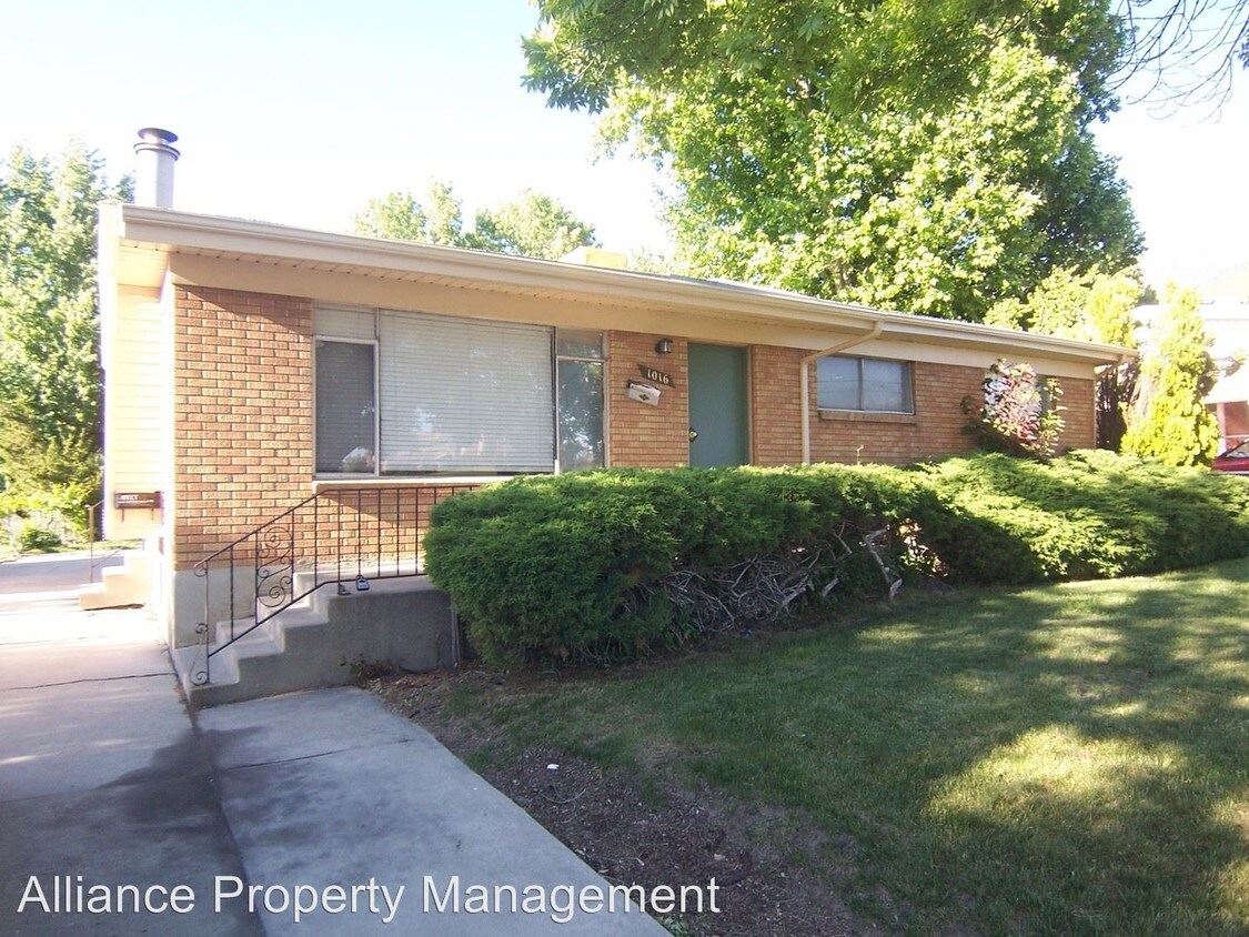 1016 Country Hills Dr, Ogden, UT 84403 Condo for Rent in Ogden, UT