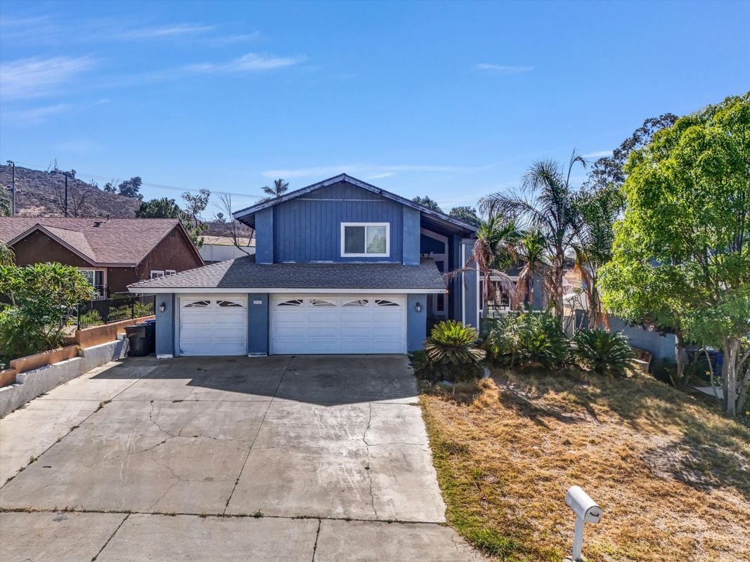 Primary Photo - 5958 Quiroz Dr