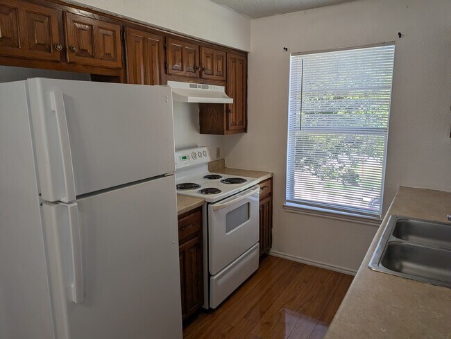 Foto del edificio - 1019 Burkett St