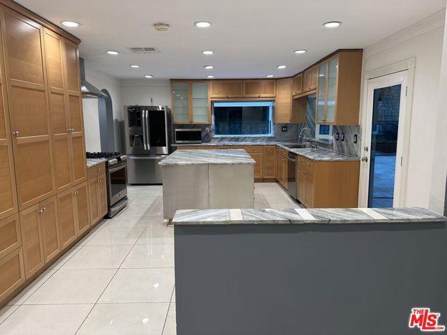 Foto del edificio - 18162 Sweet Elm Dr