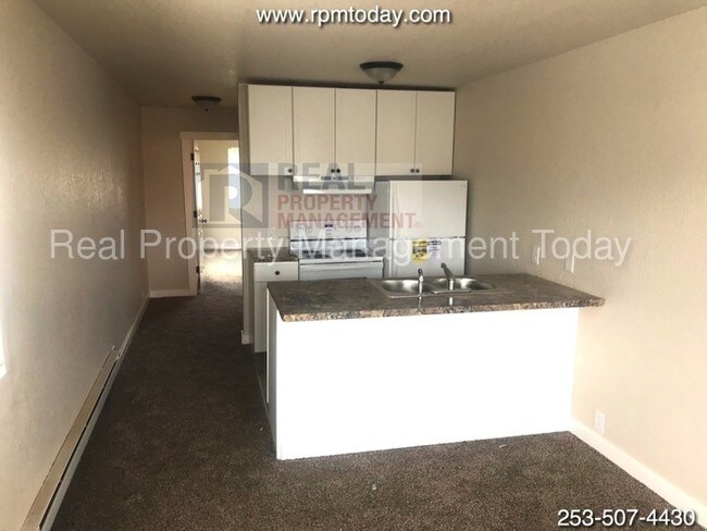 Foto del edificio - 9618 Pacific Ave S
