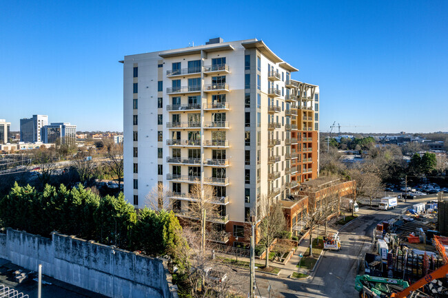 Foto del edificio - Royal Court Condos