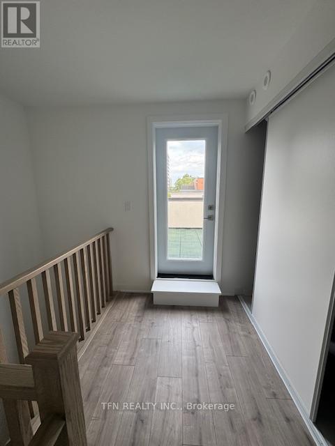 Photo du bâtiment - 4035 Hickory Dr